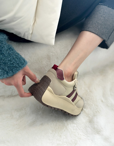 통기성 좋은 메쉬 러닝화 여름에도 산뜻한 착화감 (상품번호: LS-6720)