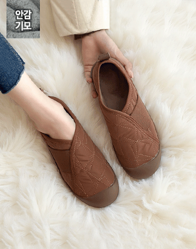 트렌디한 두툼 플랫폼 스니커즈 다리가 길어 보이는 핏 (상품번호: HK-5591)